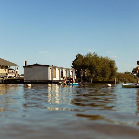 Luxury Lake Lodge Alphen  المظهر الخارجي الصورة