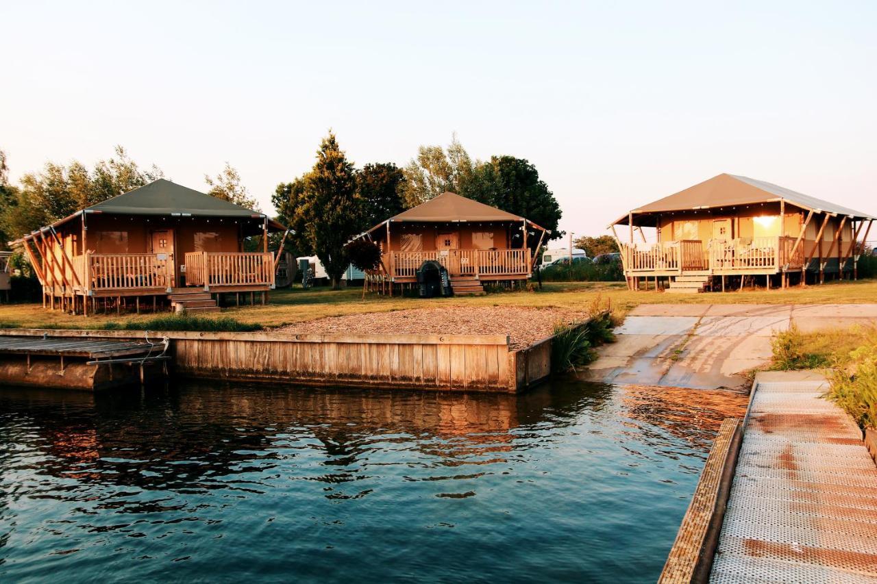 Luxury Lake Lodge Alphen  المظهر الخارجي الصورة